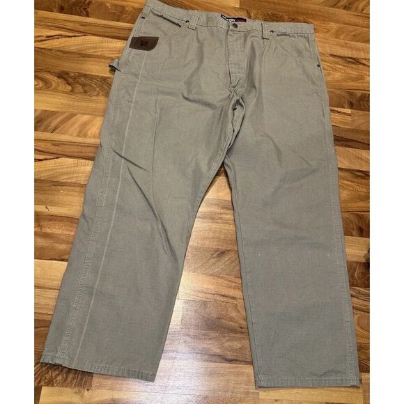 Wrangler Riggs Workwear Pants Mens 42x30 Khaki Small Snags - See Pictures‎ - Picture 1 of 8